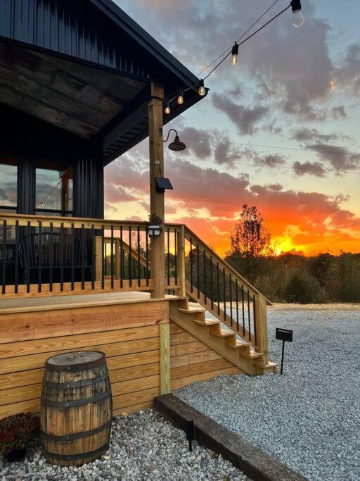 Bourbon Barrel Cottages #2 Of 5 On Kentucky Trail Lawrenceburg Esterno foto