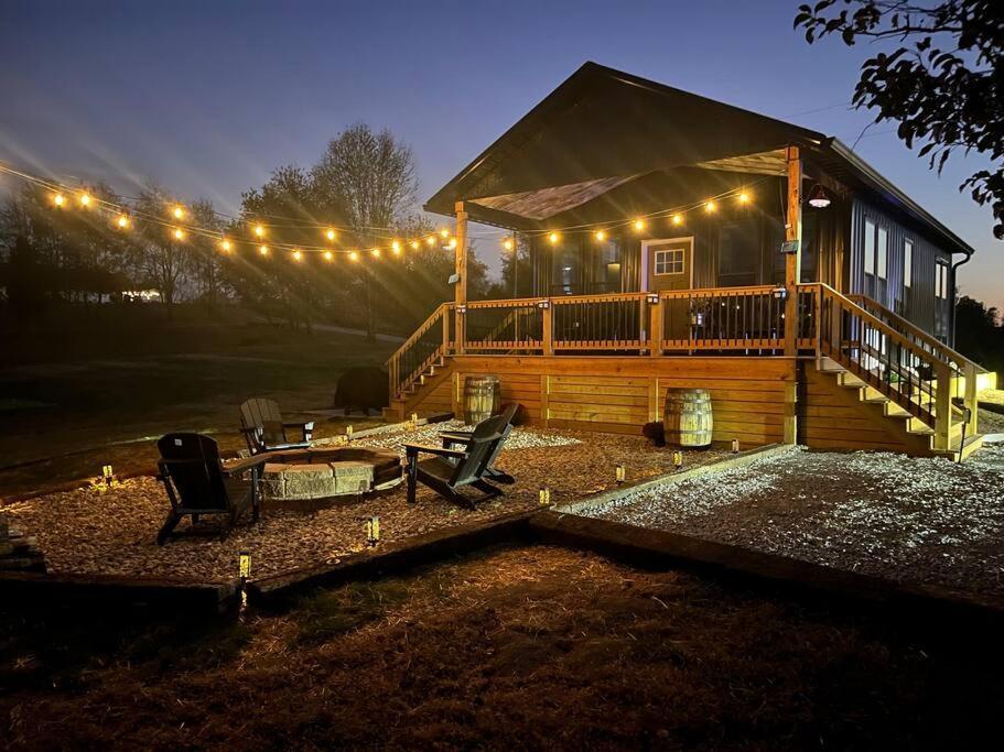 Bourbon Barrel Cottages #2 Of 5 On Kentucky Trail Lawrenceburg Esterno foto